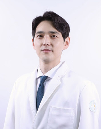 [전문의 칼럼] 어깨 회전근개 질환, 왜 40대 이후에 더 많아질까?