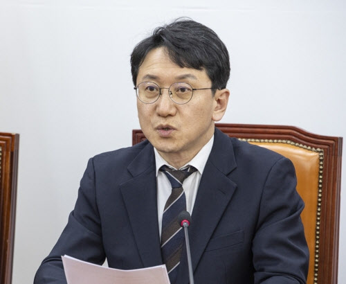 與 "국힘, 중대선거구제 확대에 합의하라"