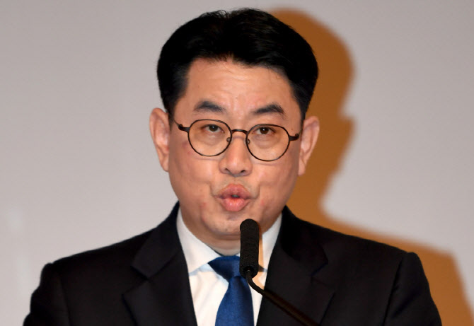 "與, 진실 덮는 게 조작·은폐"…홍승욱 전 수원지검장 작심 비판