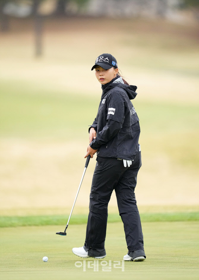 [포토]김지영,홀을 다시 본다