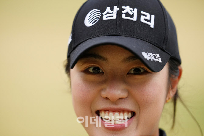 [포토]서교림,버디가 만든 미소 눈동자