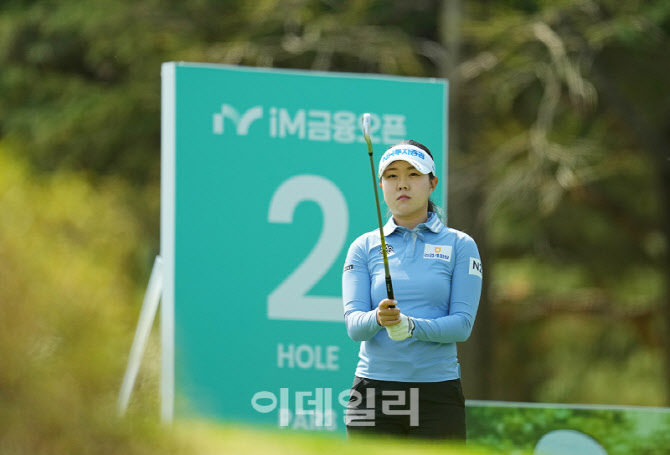 [포토]최정원,조준은 홀인원
