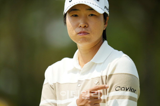 [포토]김지수,이것 좀 촬영해주세요