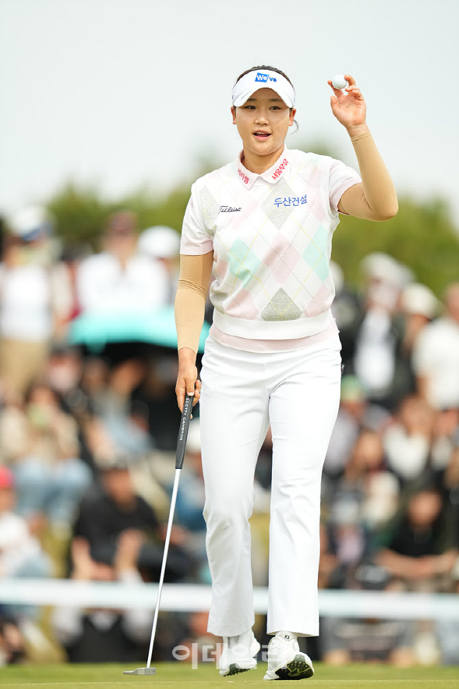 [포토]김민솔,우승 내가 주인공이다