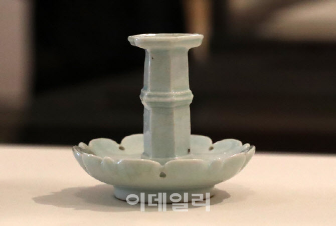 [포토] 간송미술관, 백자화형향꽂이