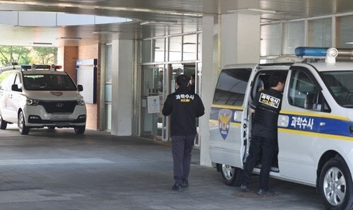 충남 계룡 한 고교서 학생이 교사 흉기로 찔러...잔혹해진 교육 현장