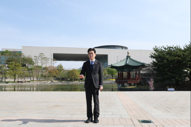 [포토]정원오 시장 후보, 서울시 문화·관광 관련 공약 발표