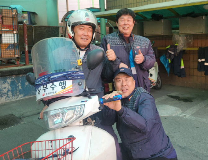 폭발 속 ‘소화기 15대’ 사투…포천 구한 영웅 집배원들