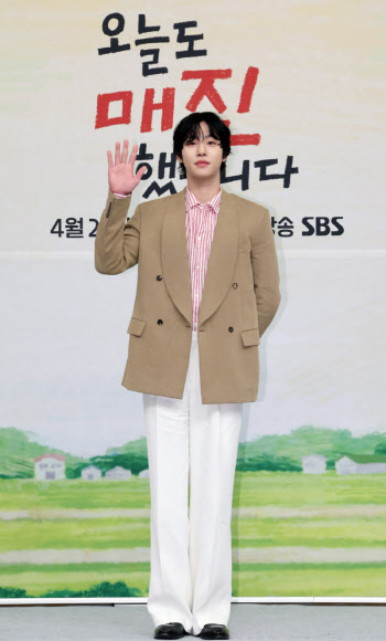 '오늘도 매진했습니다' 안효섭 "'케데헌' 사자보이즈 탈퇴한 적 없어"