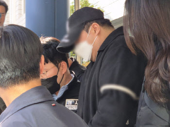 “학대 정황” 혼수상태 남아 숨져…친모는 “연명치료” 중단 시도