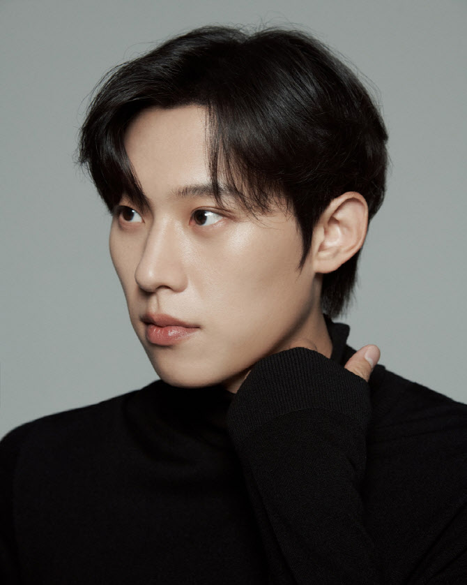 김성철, KBS 새 드라마 '슬리핑닥터' 캐스팅…진기주와 연기 호흡