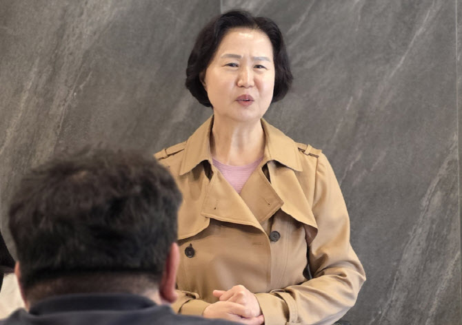 "노인일자리도 디지털 전환…AI 기반 플랫폼 구축 추진"