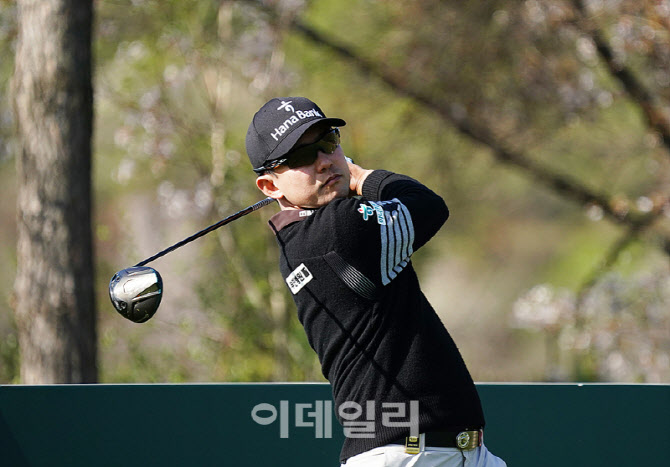 [포토] 한승수, 아쉬운 방향