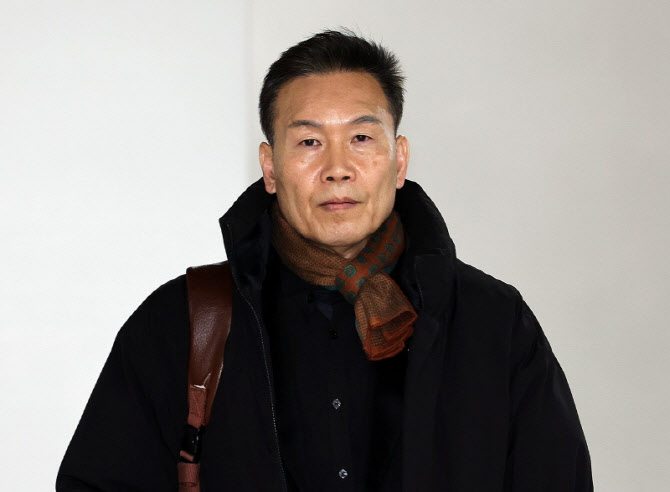 국회 불출석 혐의 '멋쟁해병' 송호종 첫 재판서 '혐의 부인'