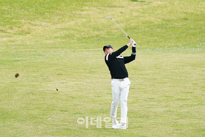[포토] 박정훈, 정교하게 핀에 붙인다