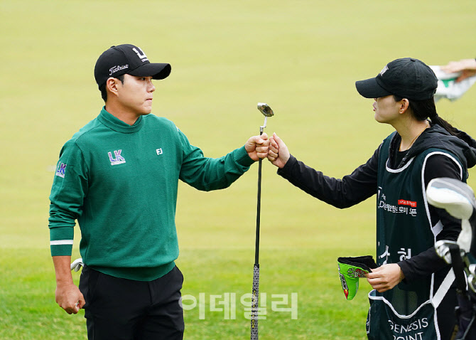 [포토] 김상현, 나이스 버디