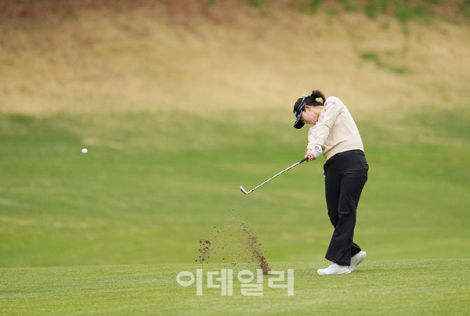 [포토]한진선,노련한 아이언샷