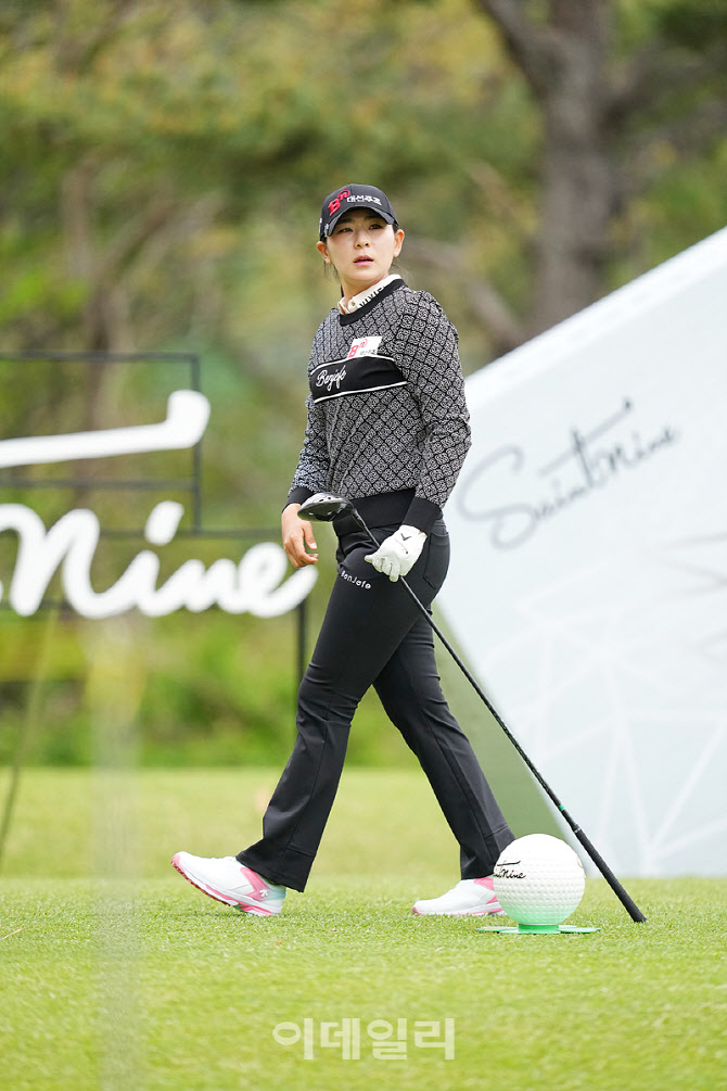 [포토]이지현,타구 방향은 페어웨이