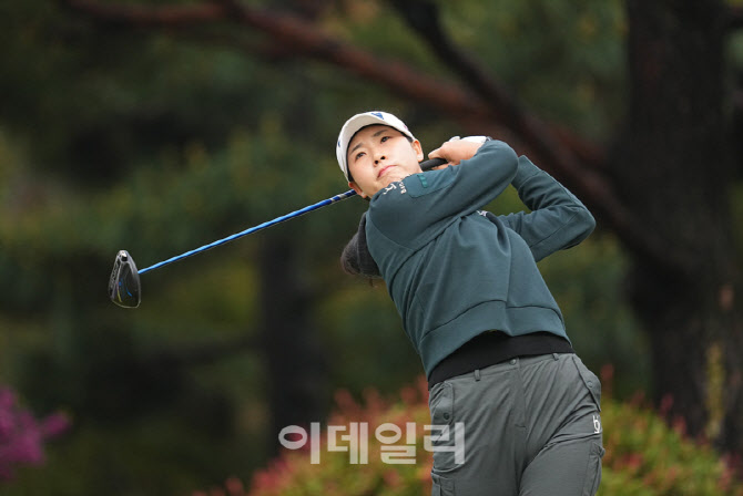 [포토]황민정,시원하게 날린 첫 티샷