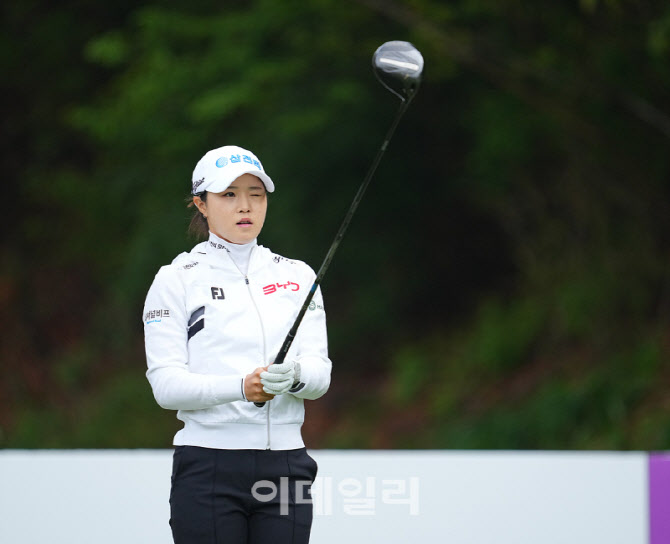 [포토]고지원,버디 도전은 계속된다