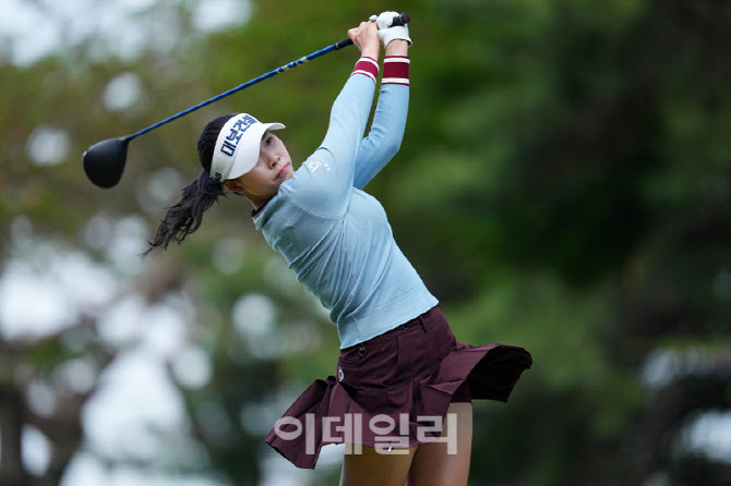 [포토]황민정,타수를 줄인다