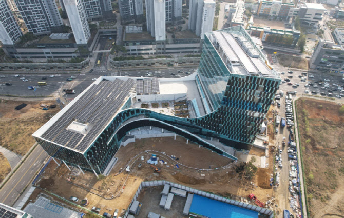 인천시, 루원복합청사 준공…iH·환경공단 등 5곳 입주