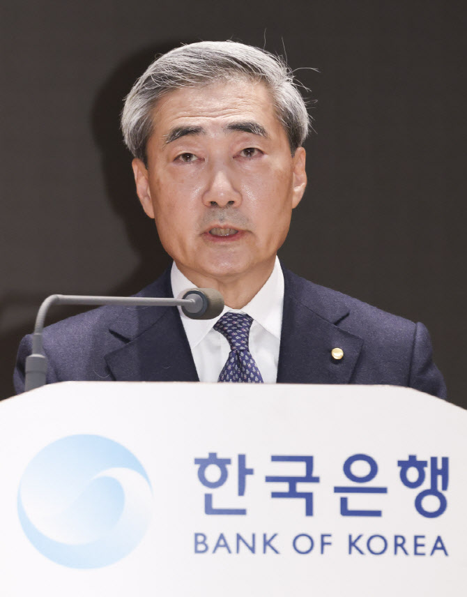 [포토]신현송 신임 한국은행 총재, 취임