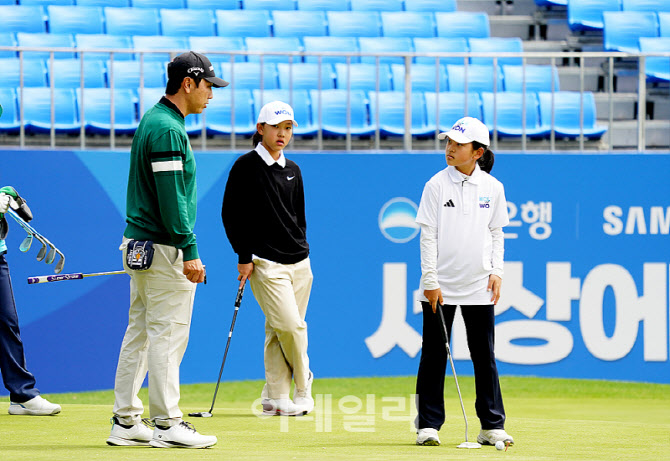 [포토] 배상문, 골프 꿈나무를 응원합니다