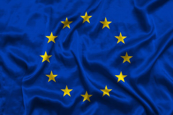EU, 2027년 2월부터 스마트폰 교체형 배터리 의무화…삼성·애플 설계 전면 재검토 불가피