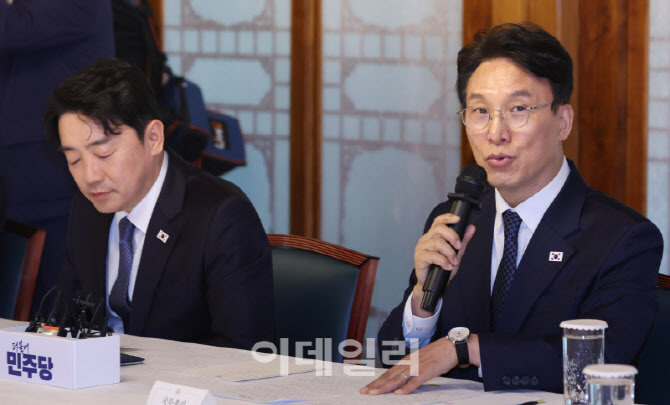 [포토]발언하는 김민석 총리