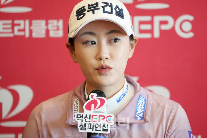[포토]지한솔,우승위해 노력해야죠