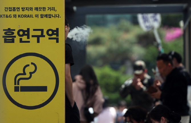 액상담배 24일부터 과세…"사재기에 가격 2~3배 뛴다"