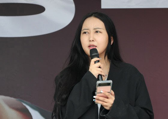 아들 못 만난다던 정유라…교도소 “접견 가능하다"