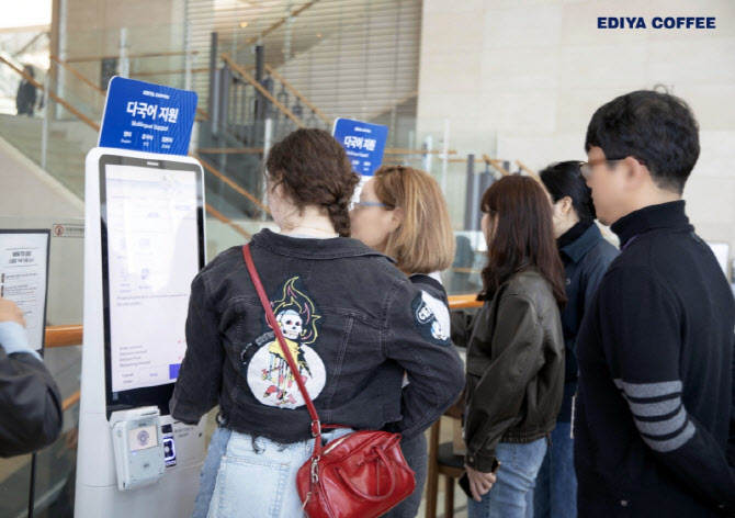 이디야커피, 국립중앙박물관점 외국인 6명 중 1명…검은깨 라떼 최다 선택