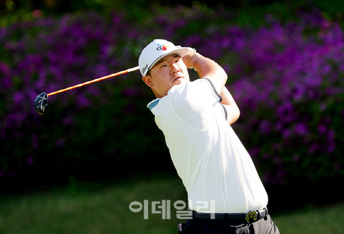 [포토] 임성재, 호쾌한 샷으로 반등을 노린다