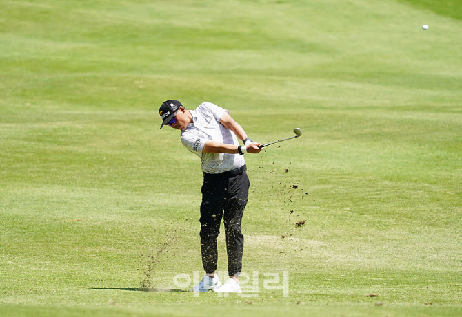 [포토] 김재호, 핀을 향해