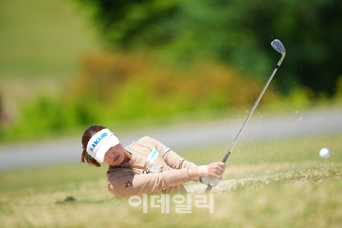 [포토]김리안,노련한 벙커샷