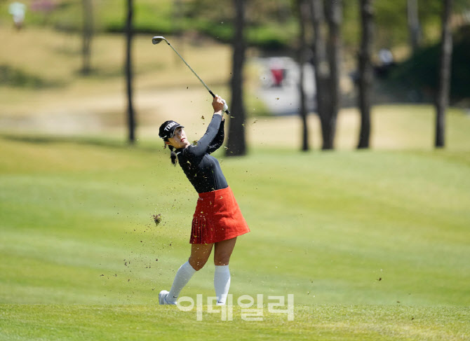 [포토]김민별,핀 앞에 붙여 버디를 노린다