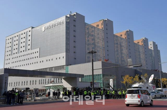 '코로나 감염' 동부구치소 수용자들, 국가 상대 손배소 또 '패소'