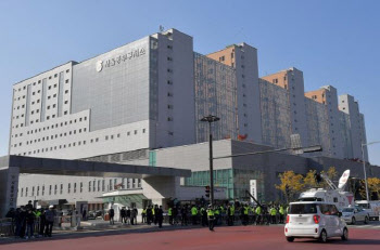 '코로나 감염' 동부구치소 수용자들, 국가 상대 손배소 또 '패소'