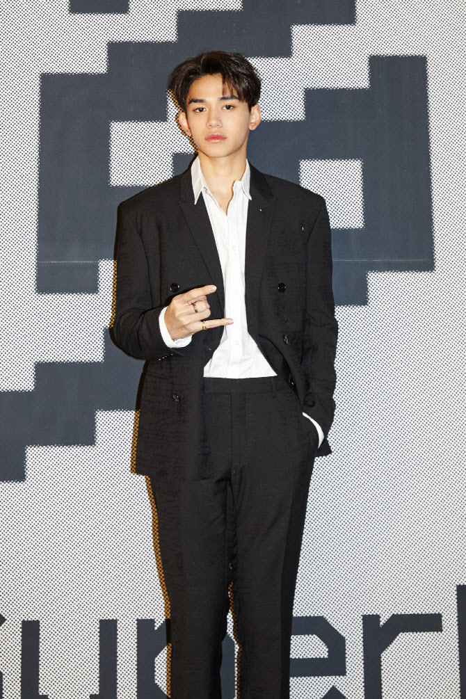'NCT 탈퇴' 루카스, SM엔터테인먼트와 결별