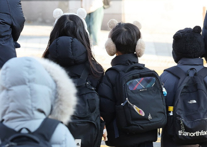 하교하던 초등학생 발로 걷어찬 40대 남성 검찰 송치