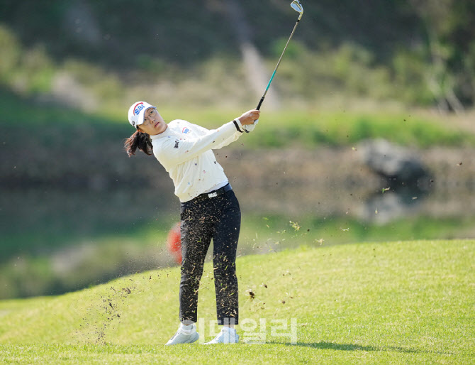 [포토]김가희,핀 앞에 붙어라