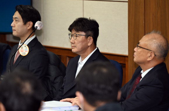野송언석 "전재수·송영길이 무죄라면 권성동도 무죄"