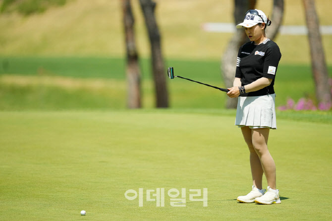 [포토]지한솔,버디 정조준