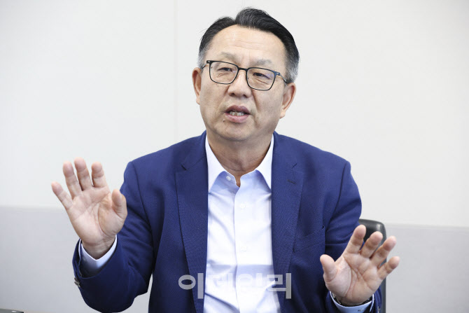 “美, 트럼프 임기 끝나도 예전으로 회귀 어렵다”