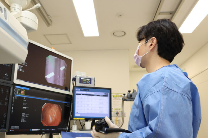 대장암,  30대도 예외 아냐 ...수술 없이 내시경으로 치료
