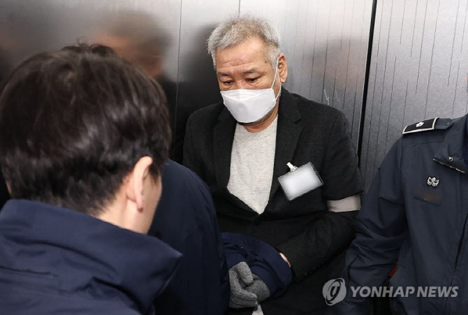 특검, 전성배 항소심서 정치자금법 위반 징역 2년 구형