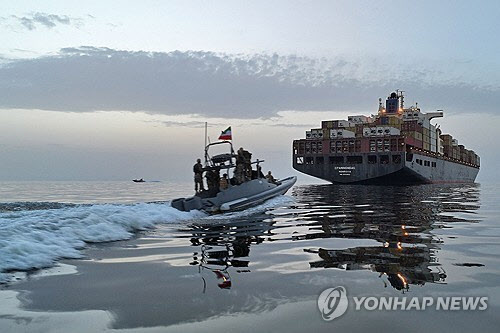 "이란, 美 해상 봉쇄에 전례 없는 군사 조치 경고"