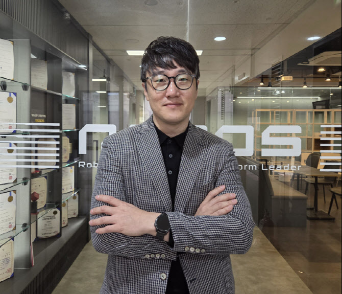 "AI 로봇이 소·돼지 도축…인력난 해소하고 경제성도 높여"